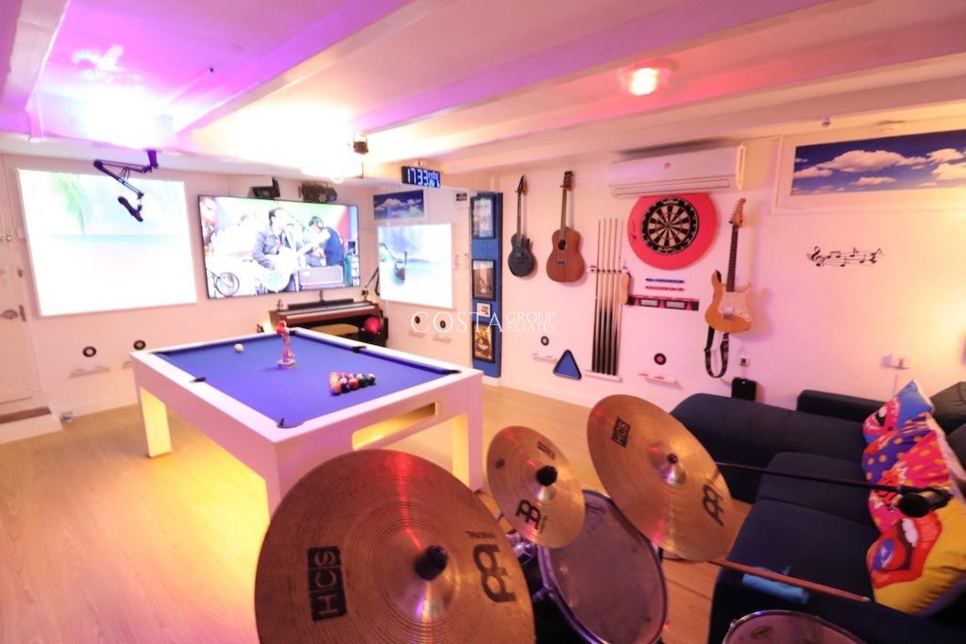 Resale - Villa -
Orihuela - Orihuela Costa