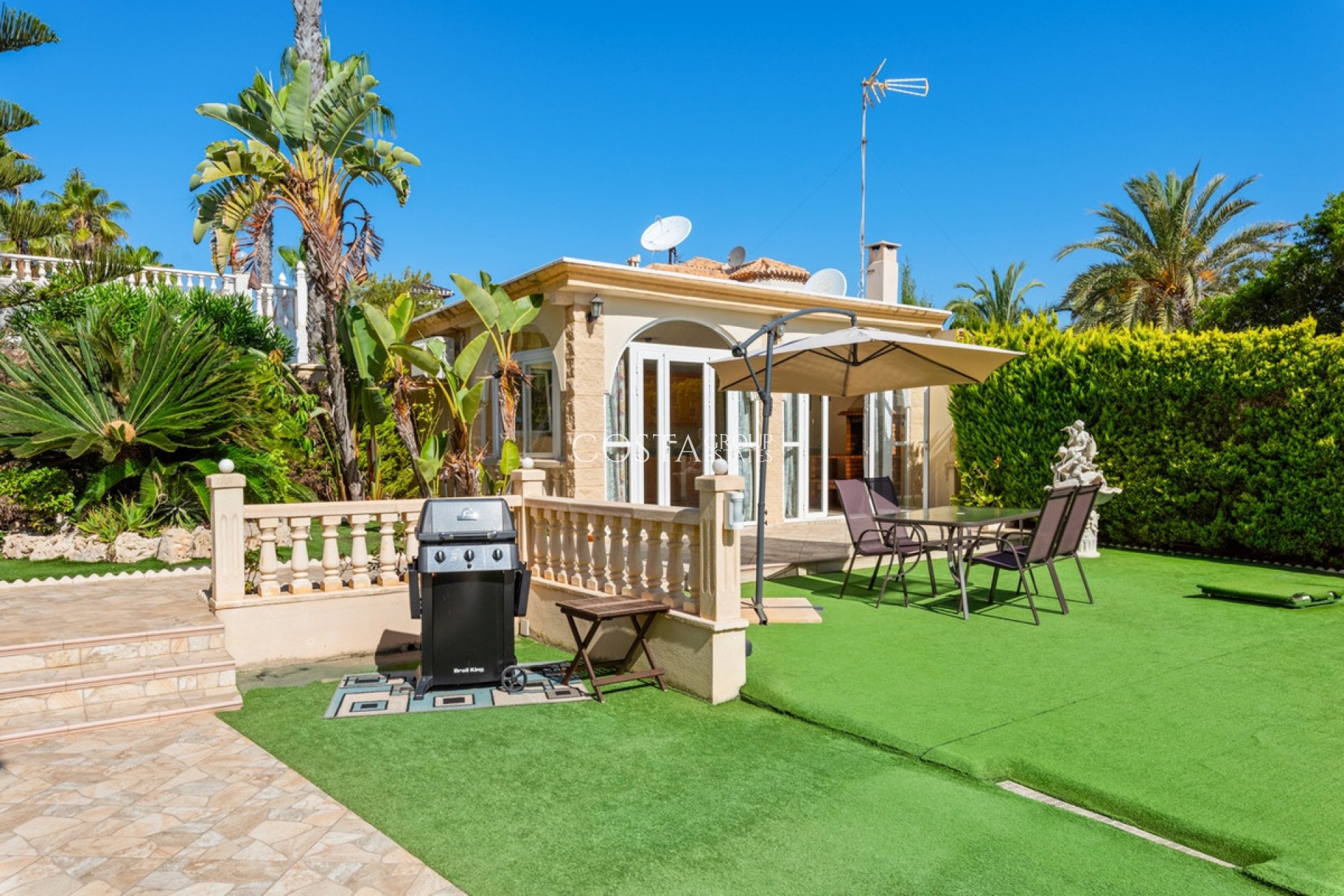 Resale - Villa -
Orihuela - Playa Flamenca