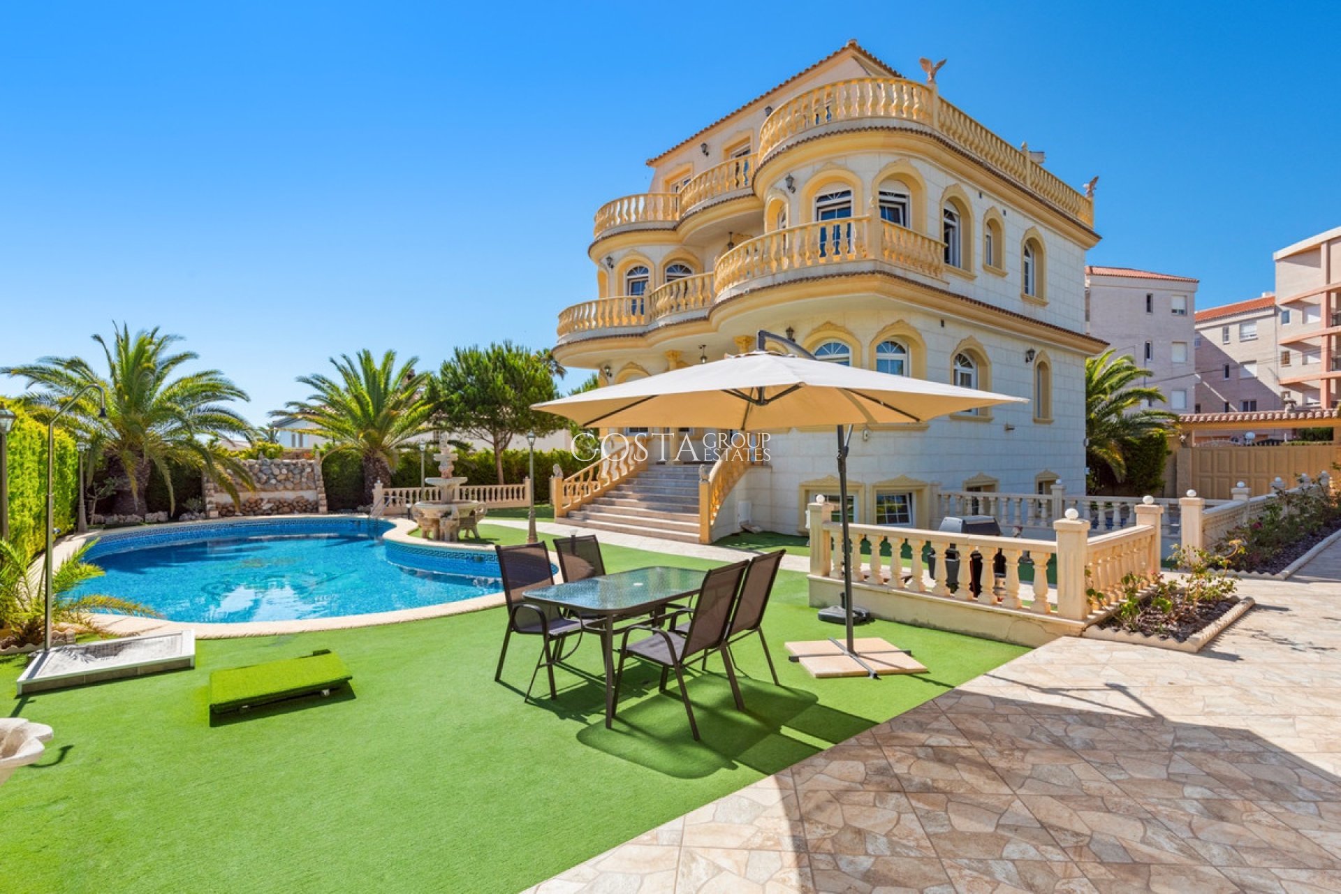 Resale - Villa -
Orihuela - Playa Flamenca