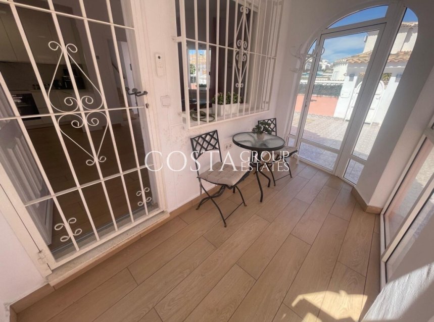 Resale - Villa -
Orihuela - Playa Flamenca