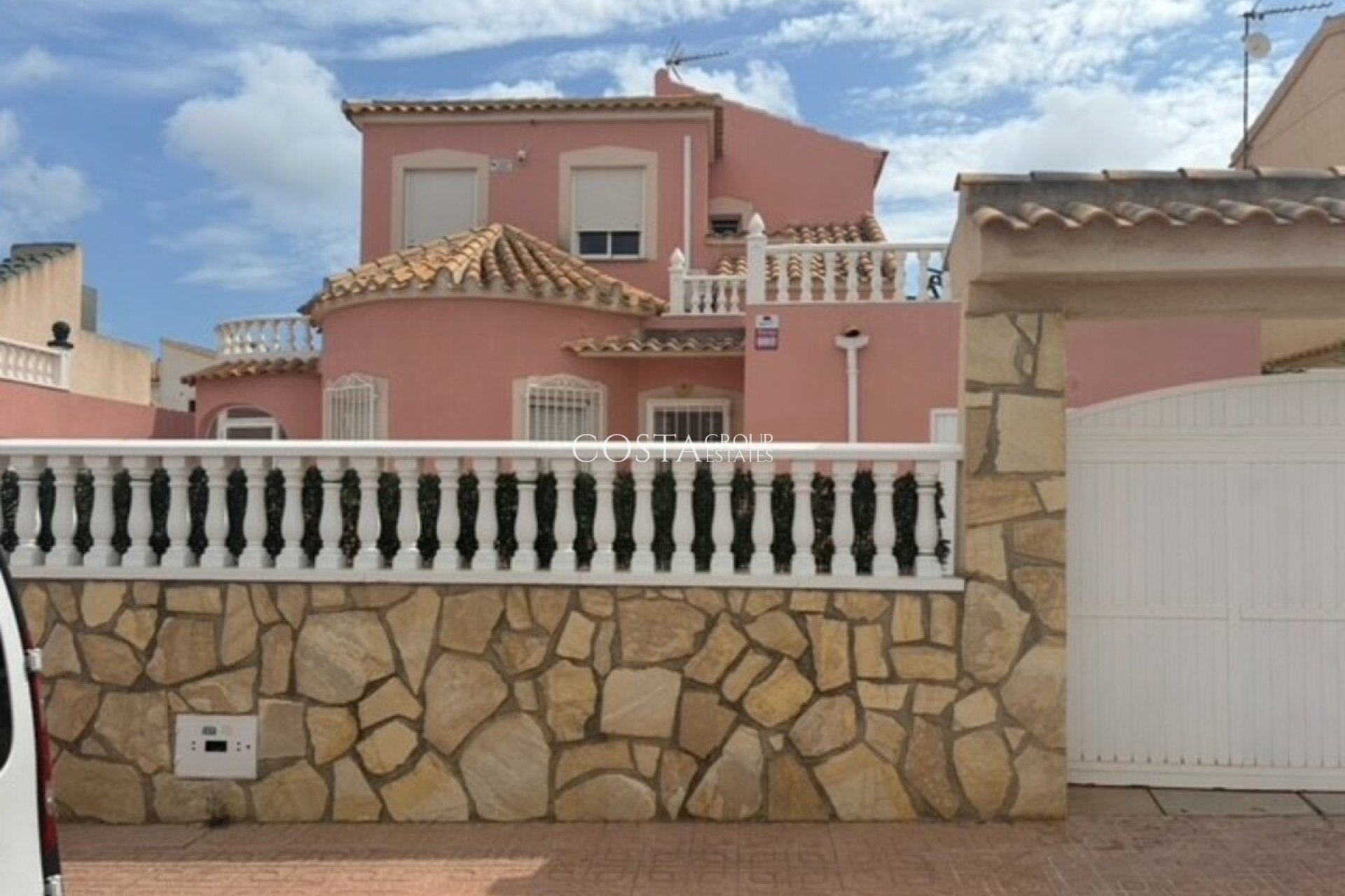 Resale - Villa -
Orihuela - Playa Flamenca