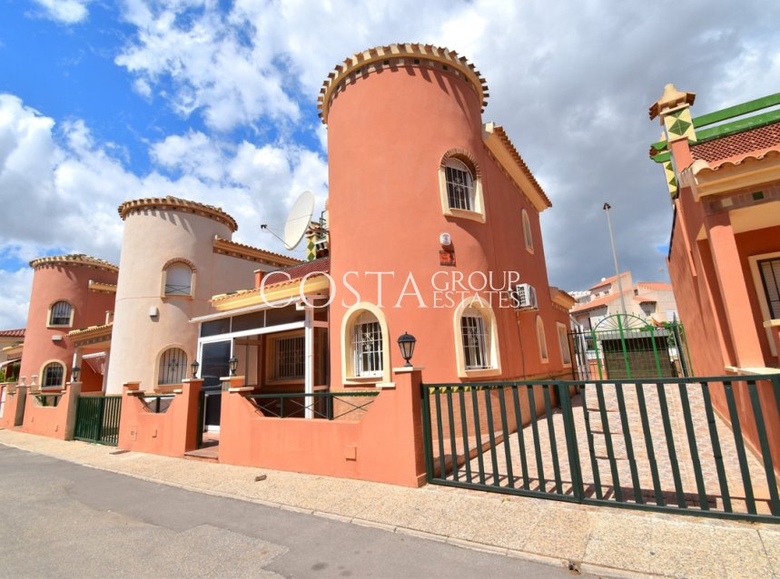 Resale - Villa -
Orihuela - Playa Flamenca