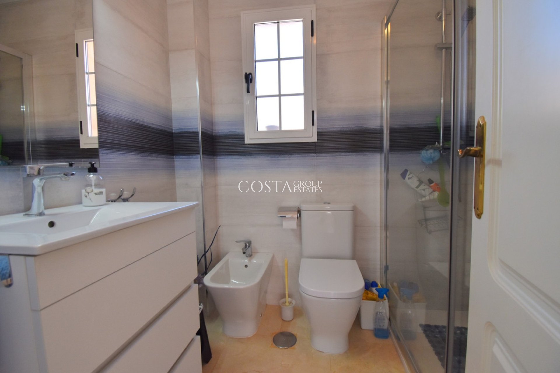 Resale - Villa -
Orihuela - Playa Flamenca