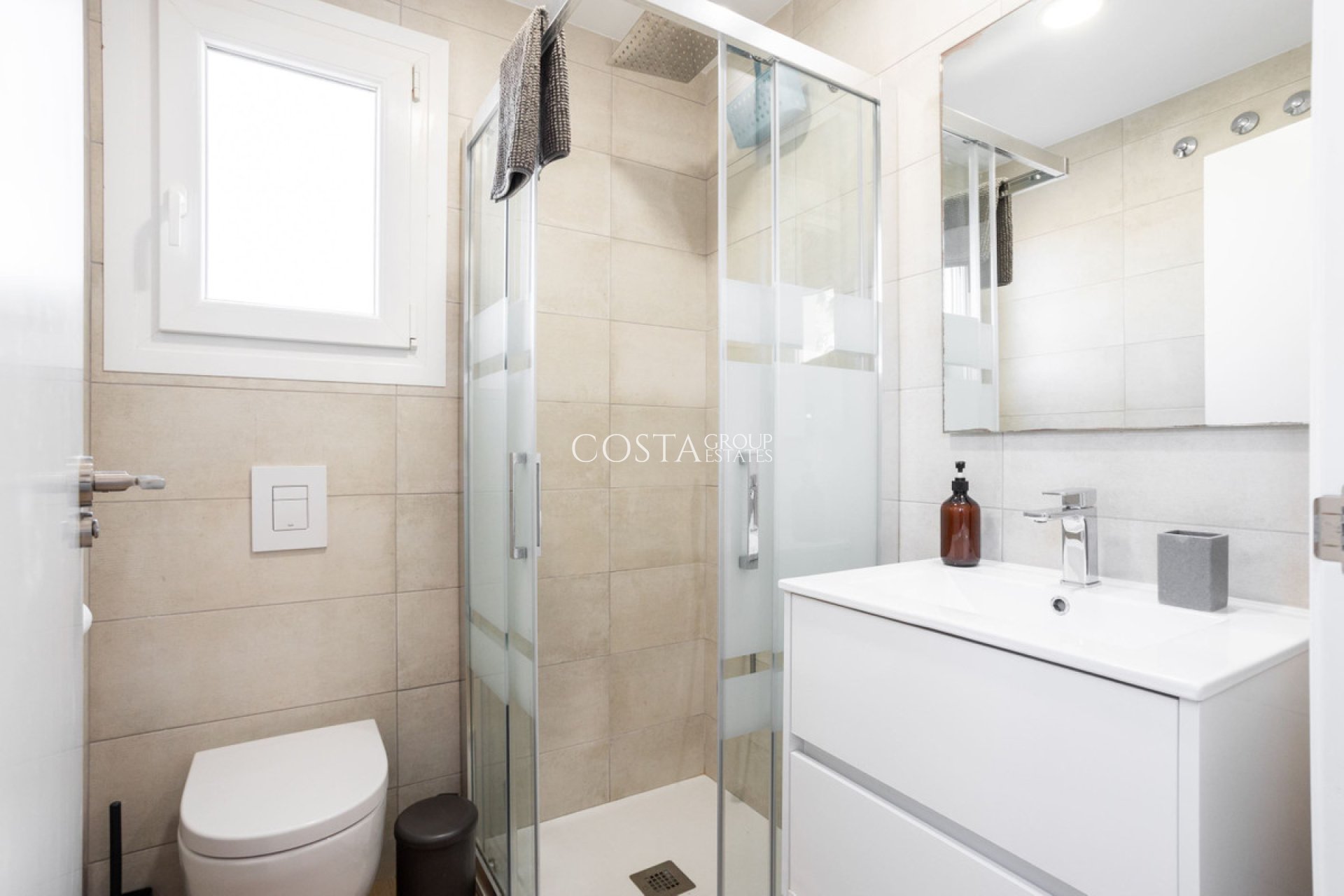 Resale - Villa -
Orihuela - Playa Flamenca