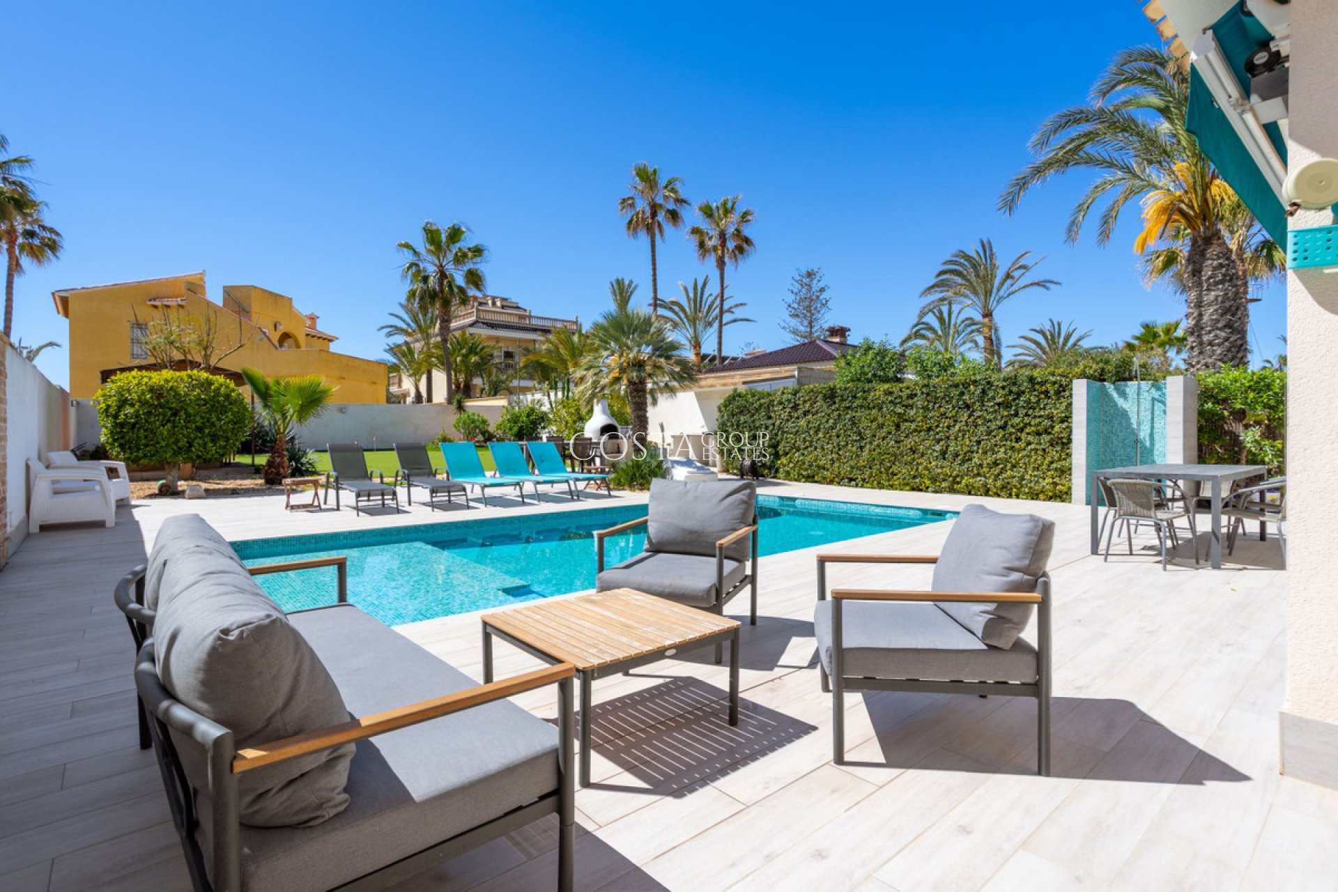 Resale - Villa -
Orihuela - Playa Flamenca