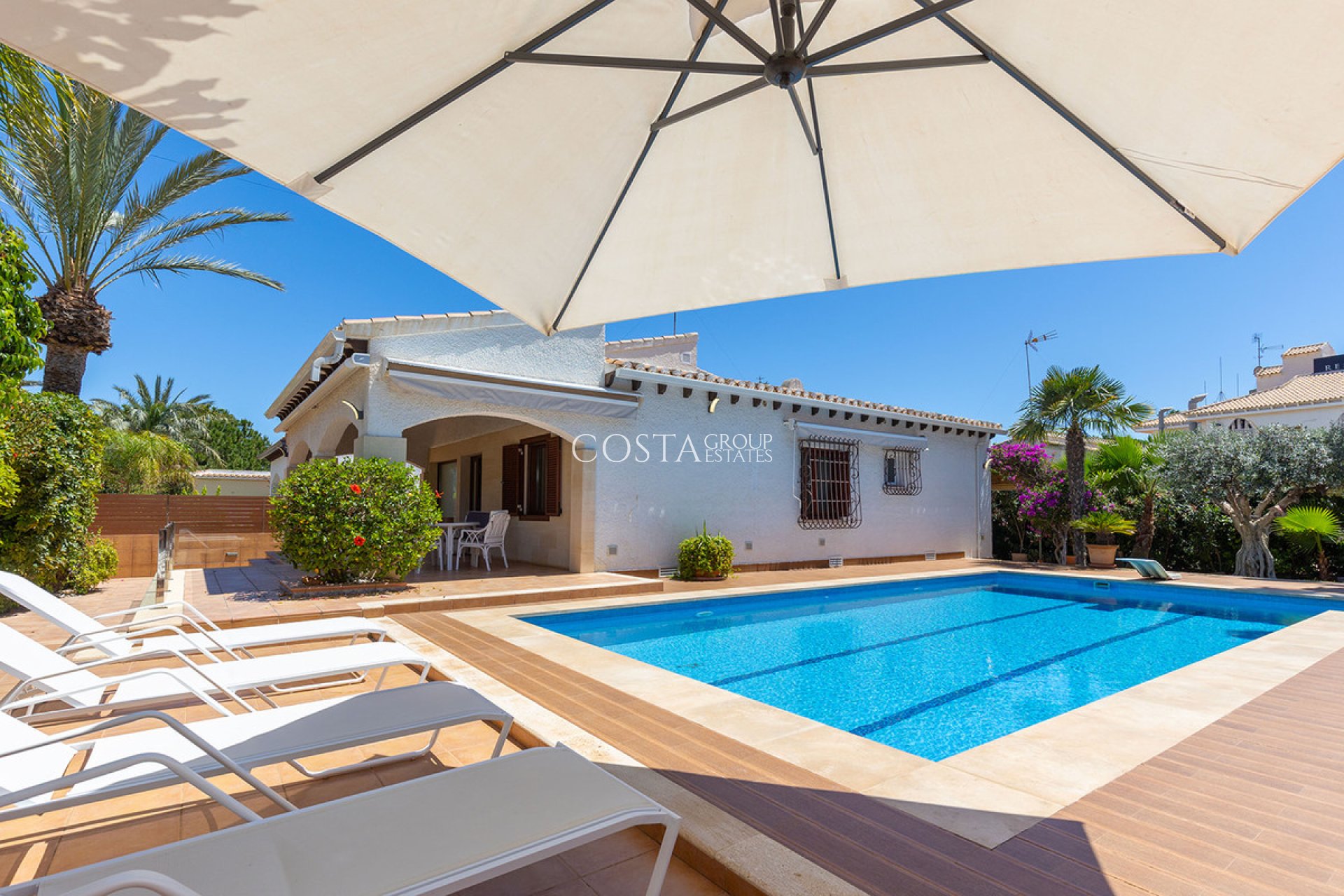 Resale - Villa -
Orihuela - Punta Prima