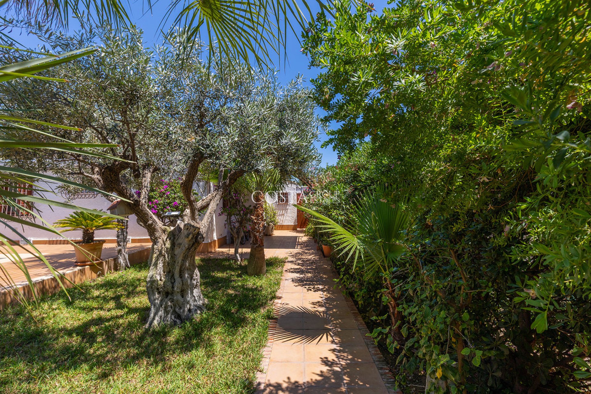 Resale - Villa -
Orihuela - Punta Prima