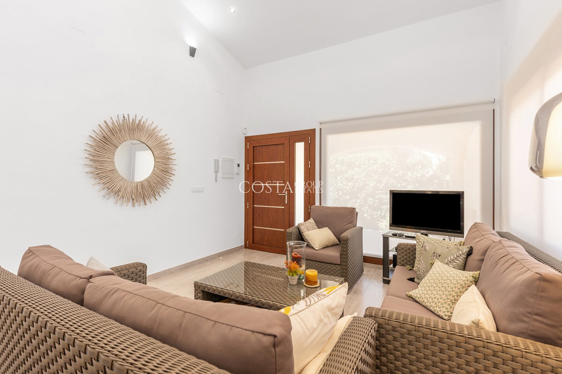 Resale - Villa -
Orihuela - Punta Prima