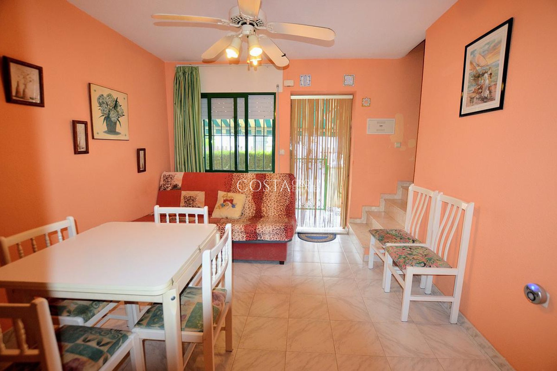 Resale - Villa -
Orihuela - Punta Prima