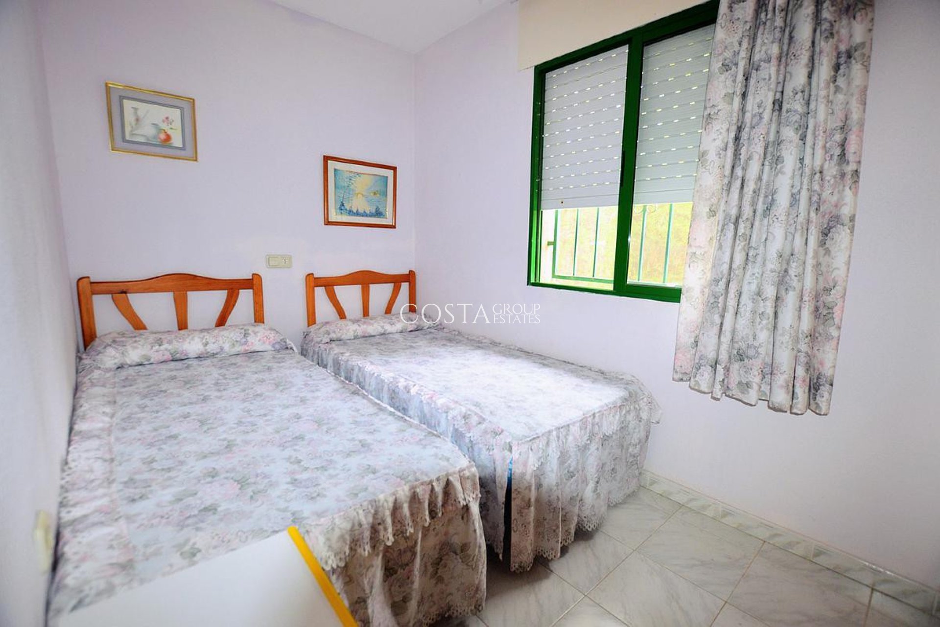 Resale - Villa -
Orihuela - Punta Prima