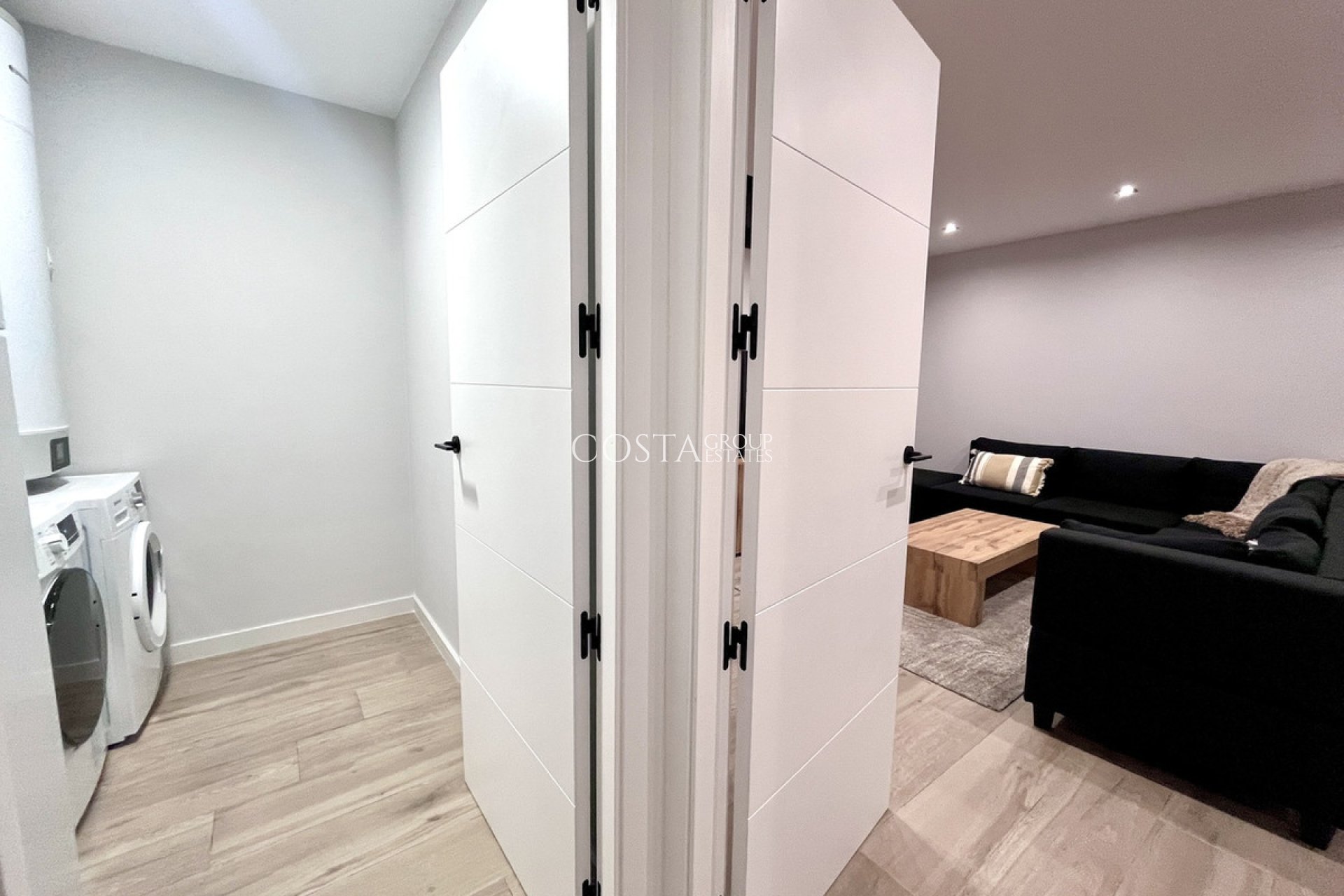 Resale - Villa -
Orihuela - Punta Prima