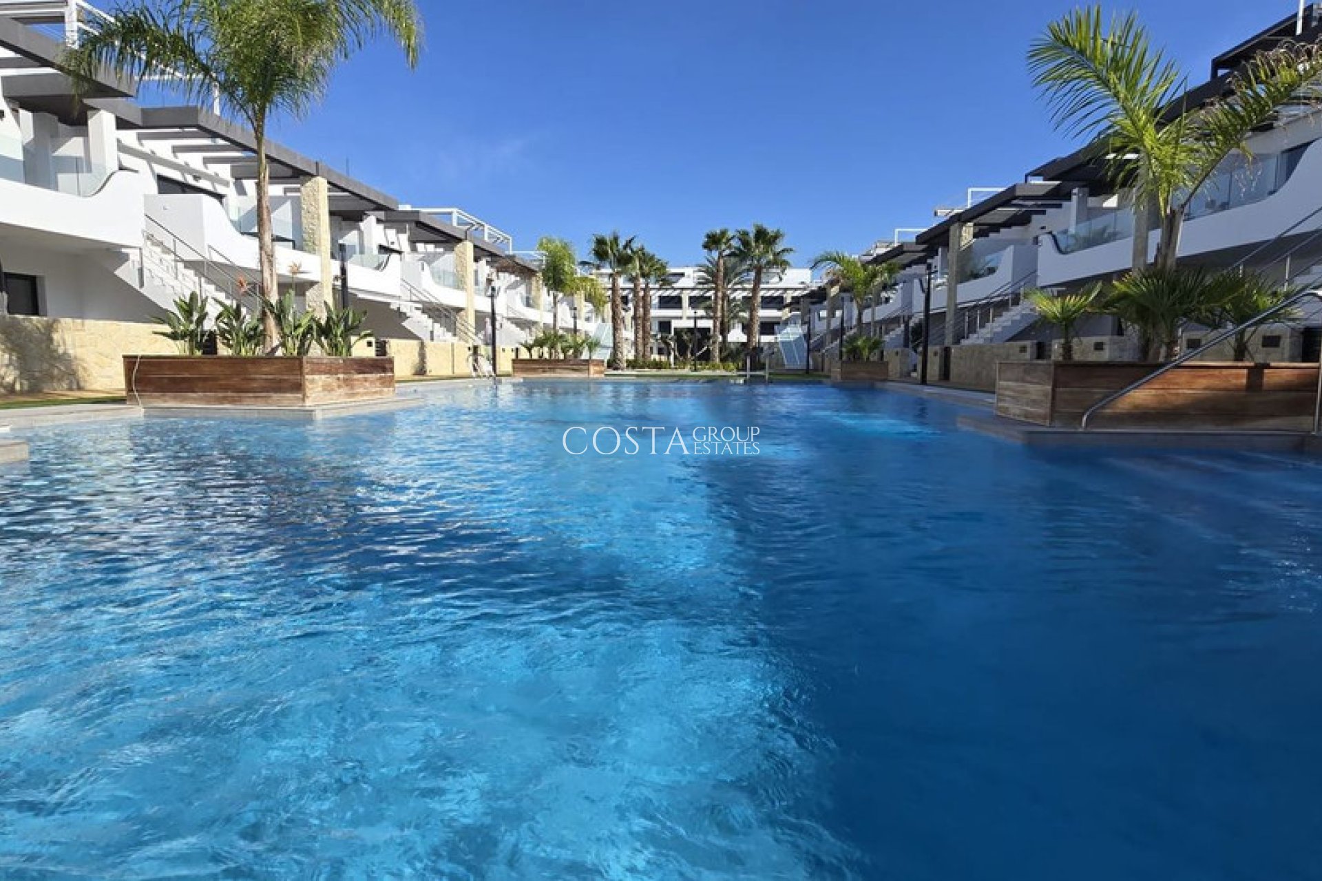 Resale - Villa -
Orihuela - Punta Prima