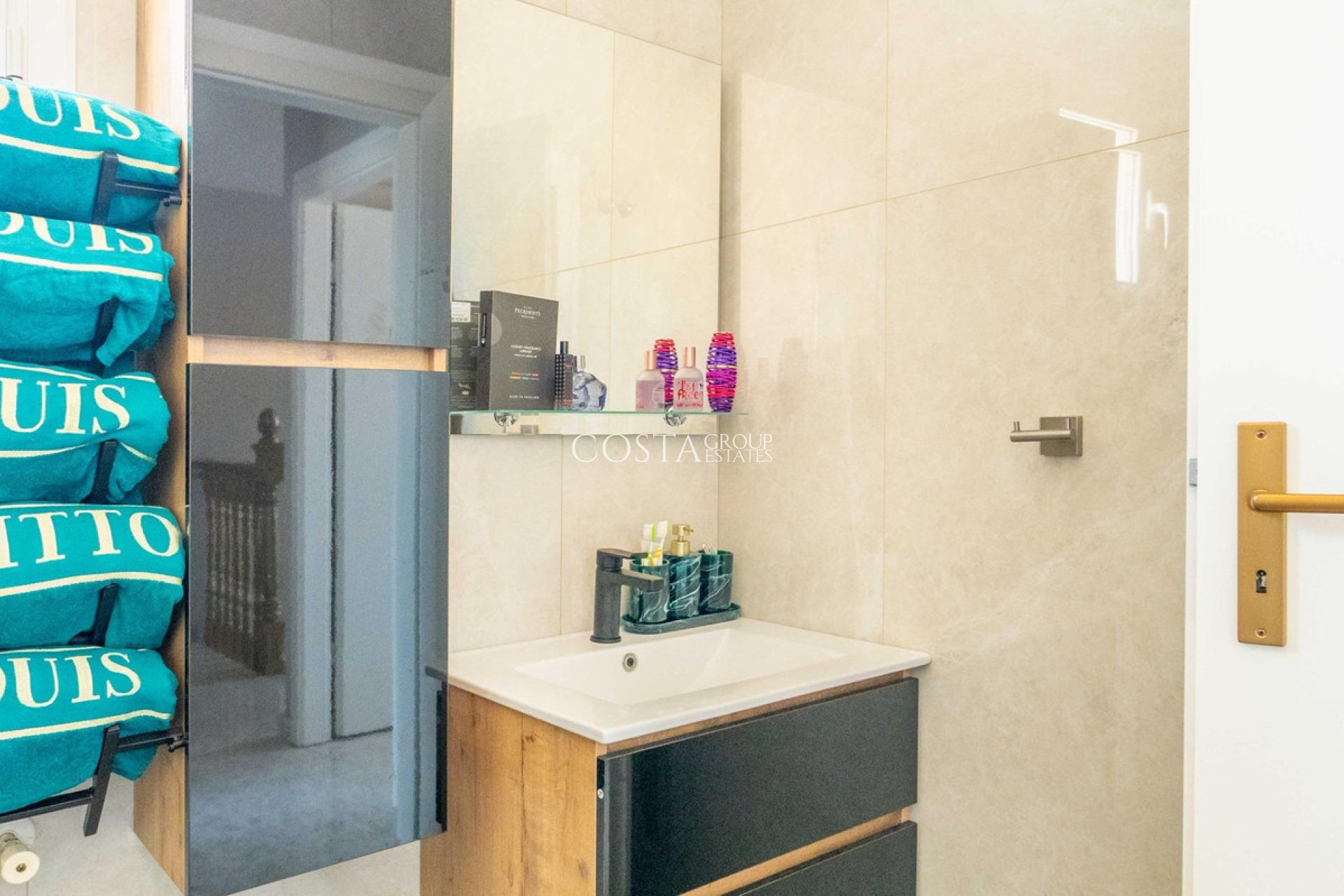 Resale - Villa -
Orihuela - Punta Prima