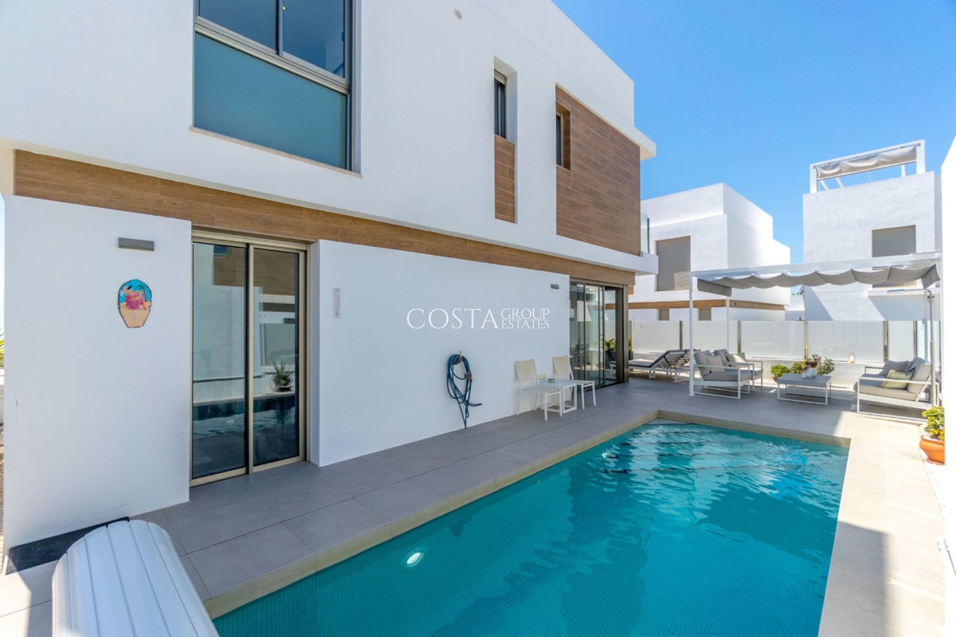 Resale - Villa -
Orihuela - Villamartin