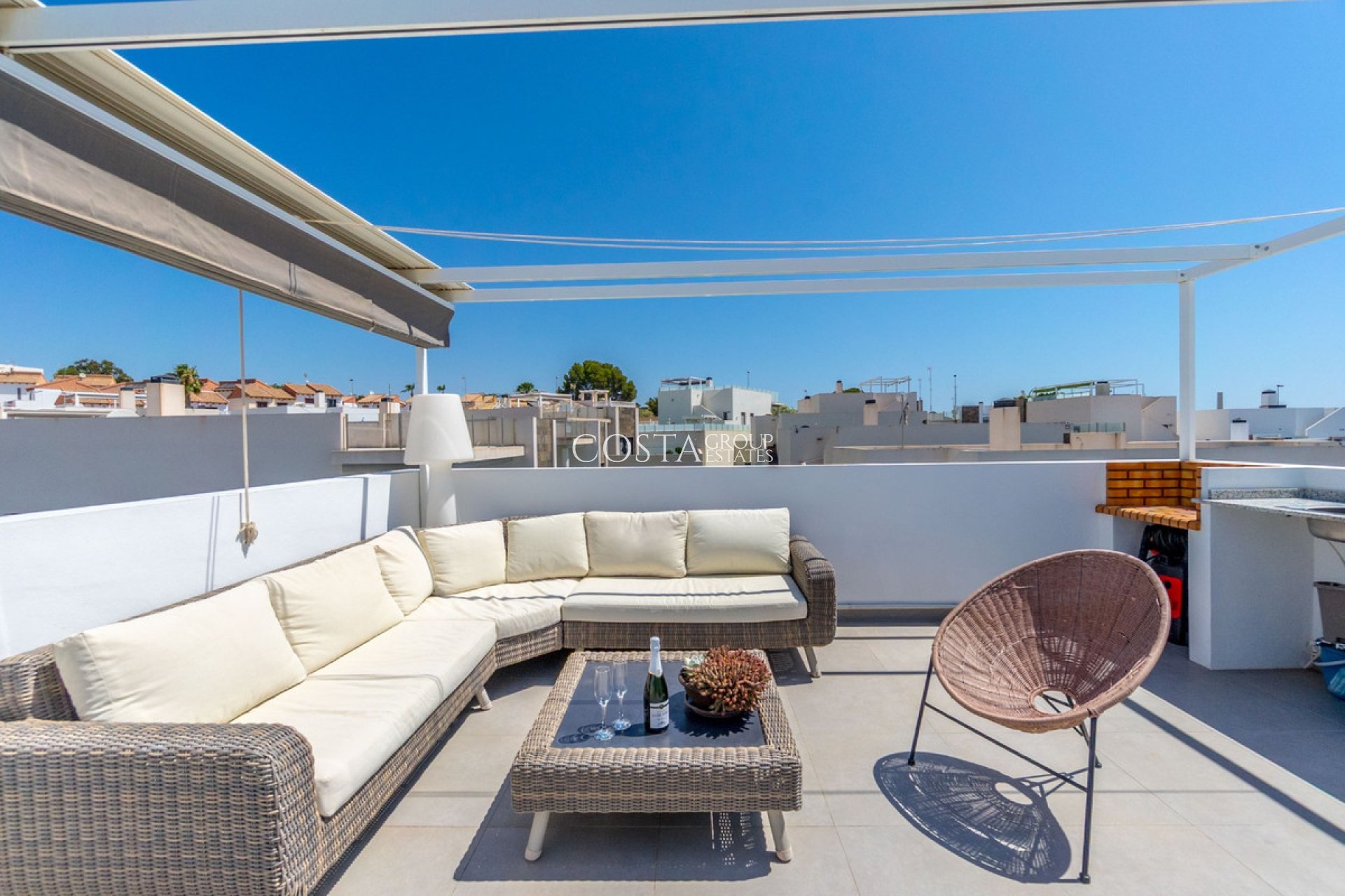 Resale - Villa -
Orihuela - Villamartin