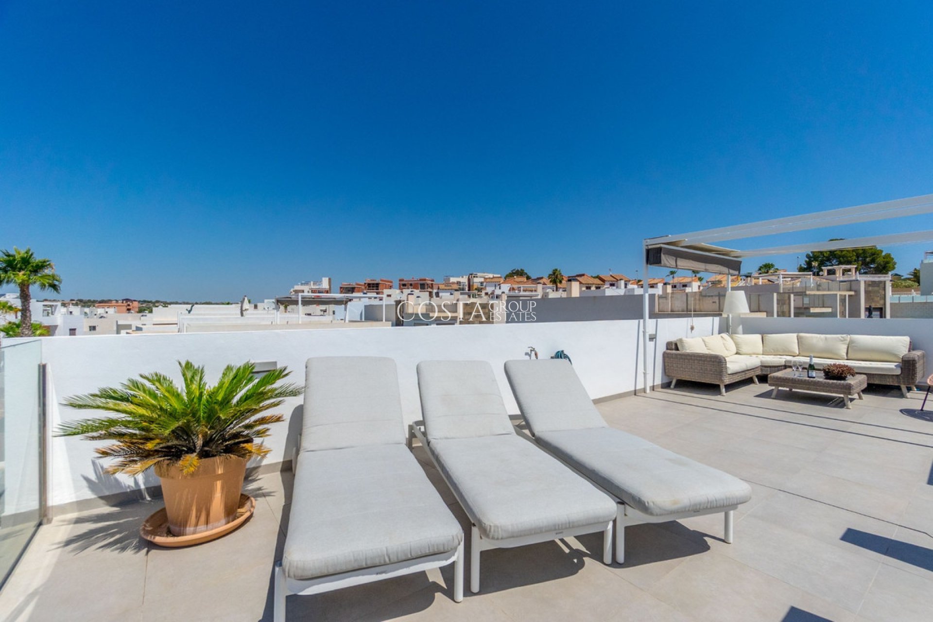 Resale - Villa -
Orihuela - Villamartin