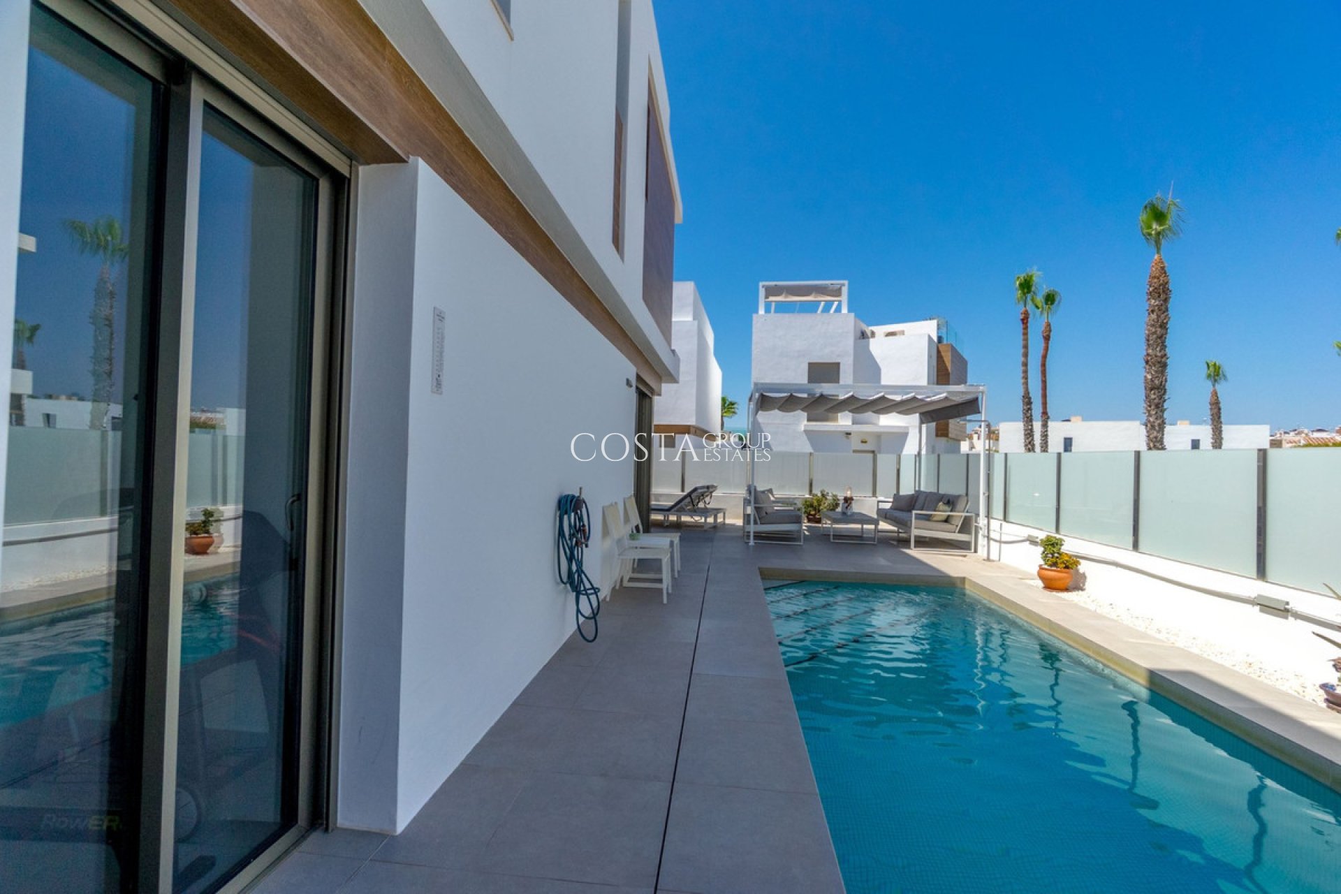 Resale - Villa -
Orihuela - Villamartin