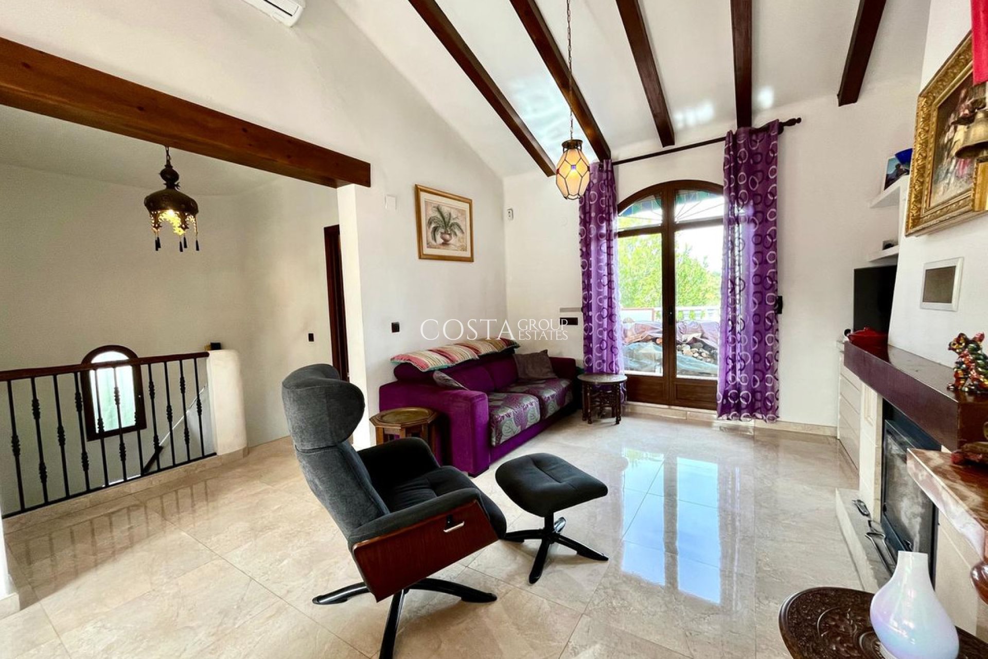 Resale - Villa -
Orihuela - Villamartin