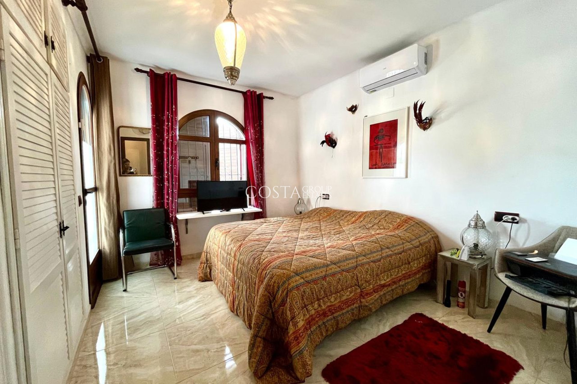 Resale - Villa -
Orihuela - Villamartin