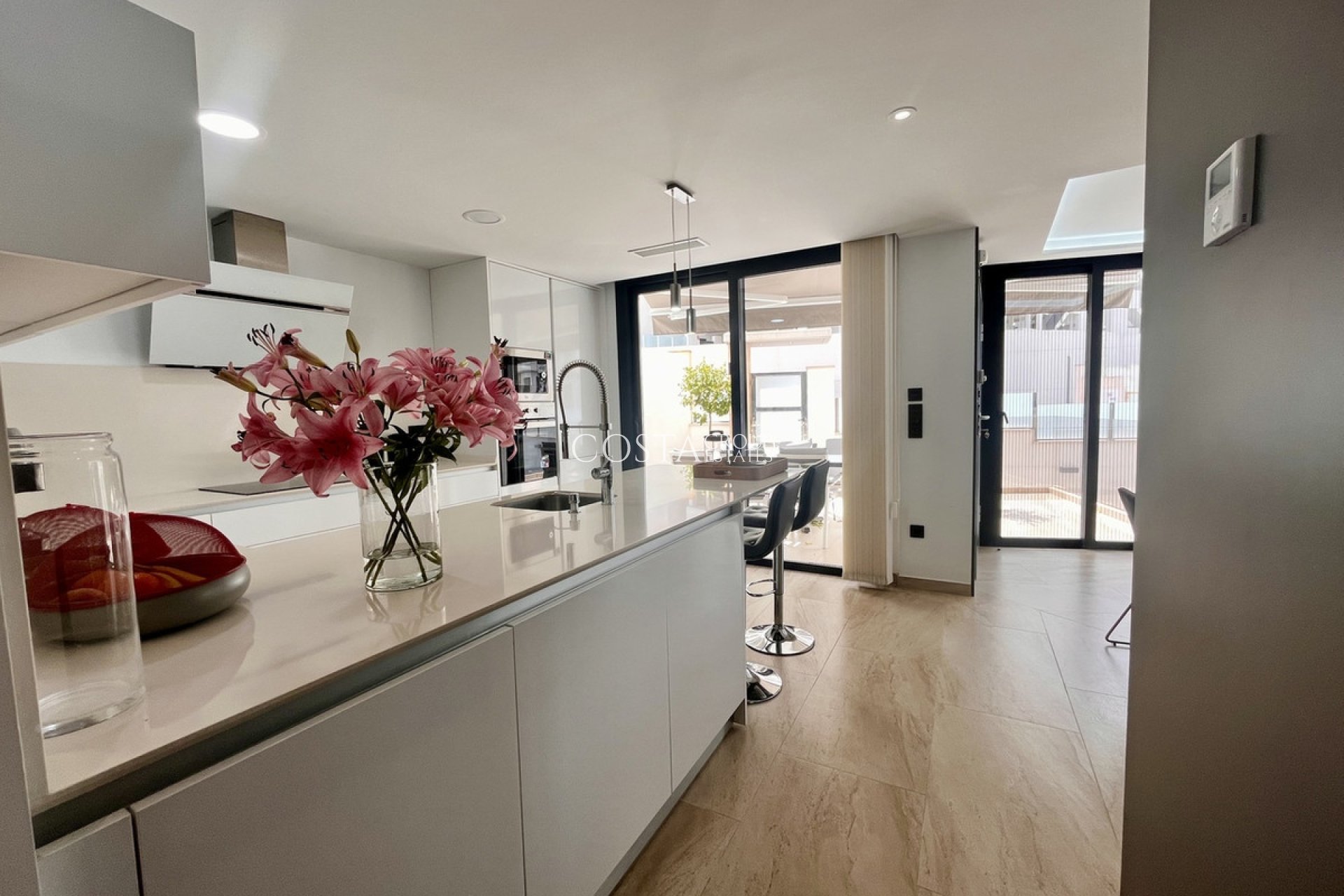 Resale - Villa -
Orihuela - Villamartin