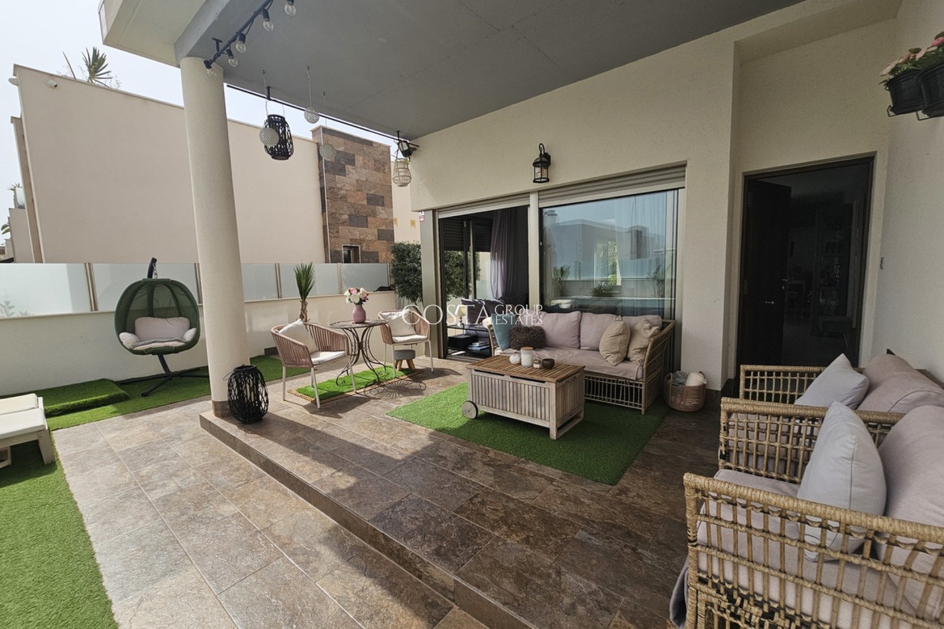 Resale - Villa -
Orihuela - Villamartin