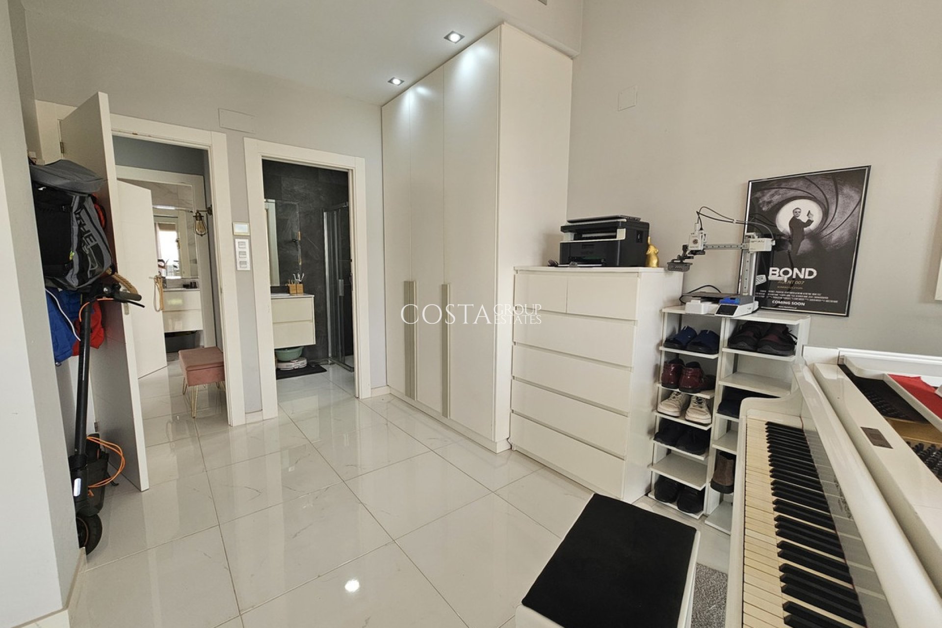 Resale - Villa -
Orihuela - Villamartin