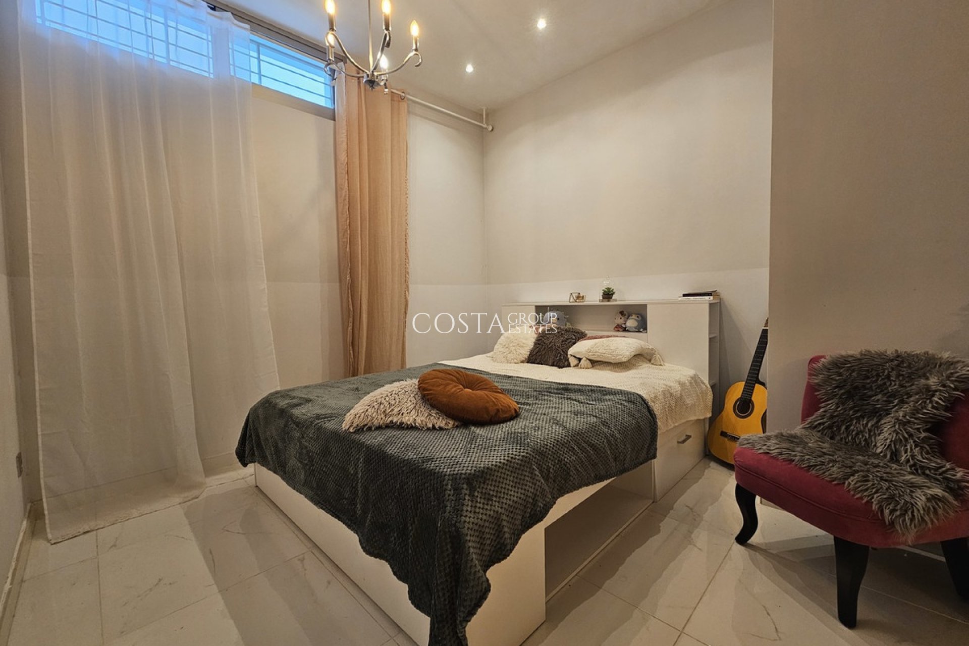 Resale - Villa -
Orihuela - Villamartin