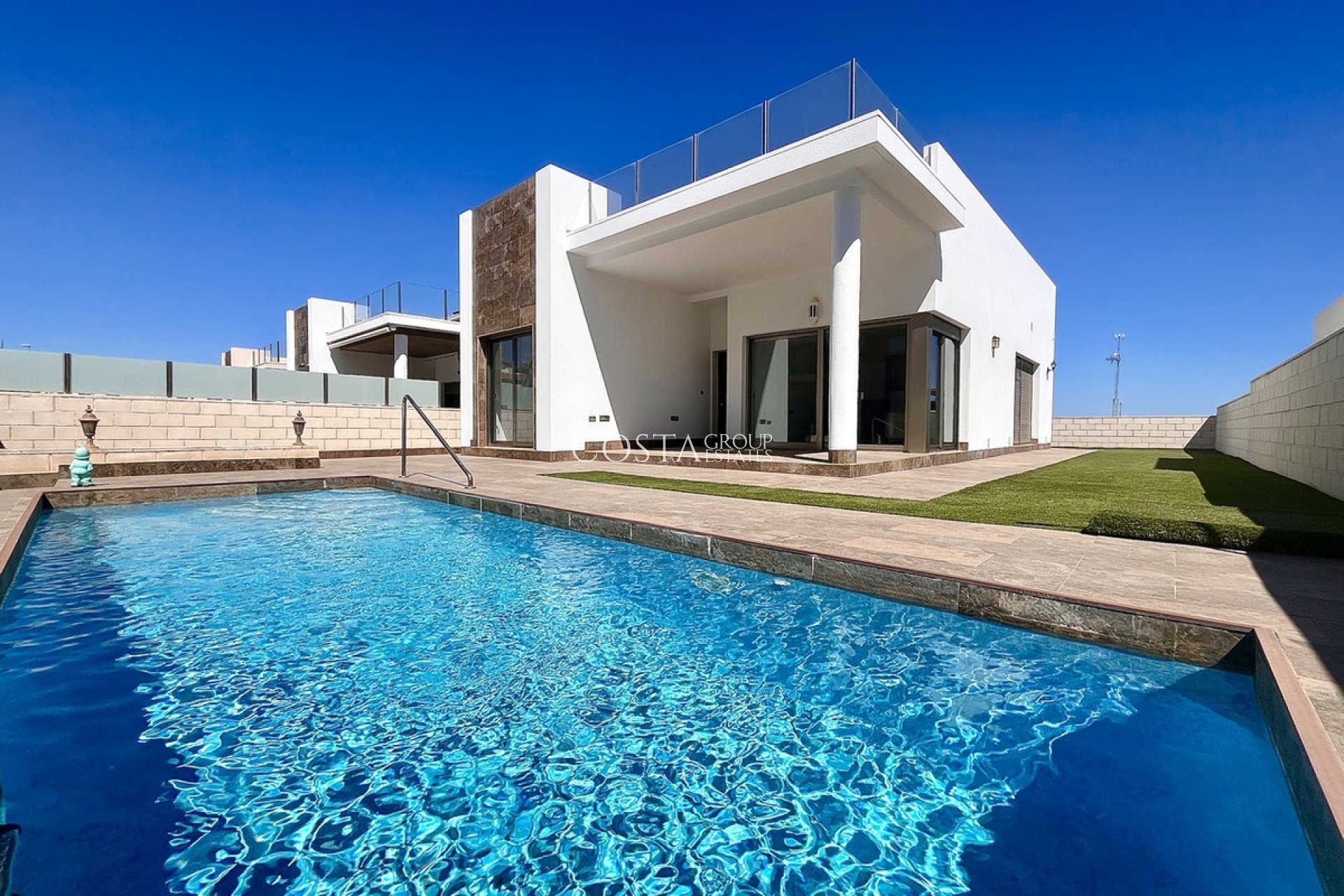 Resale - Villa -
Orihuela - Villamartin