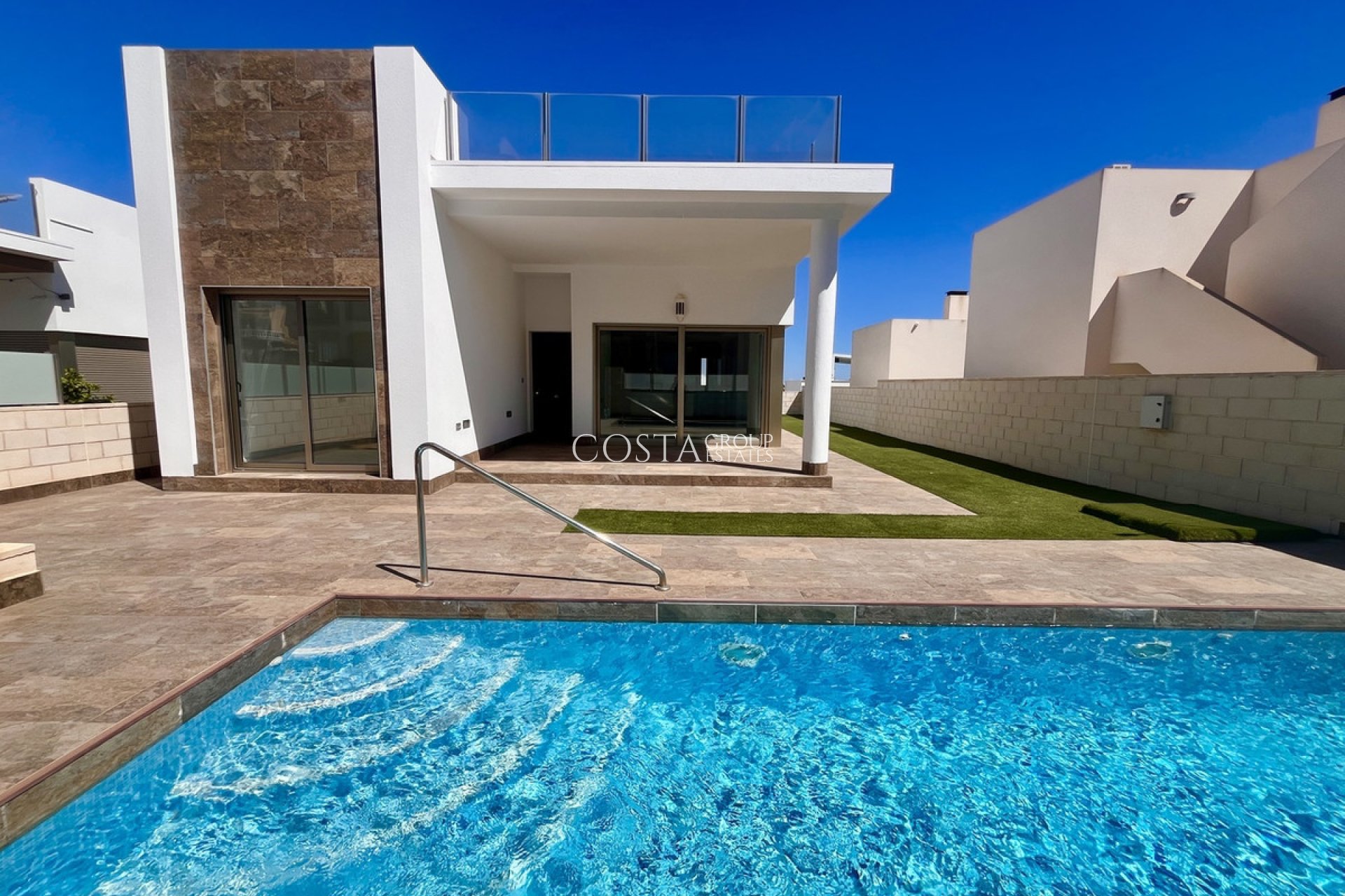 Resale - Villa -
Orihuela - Villamartin
