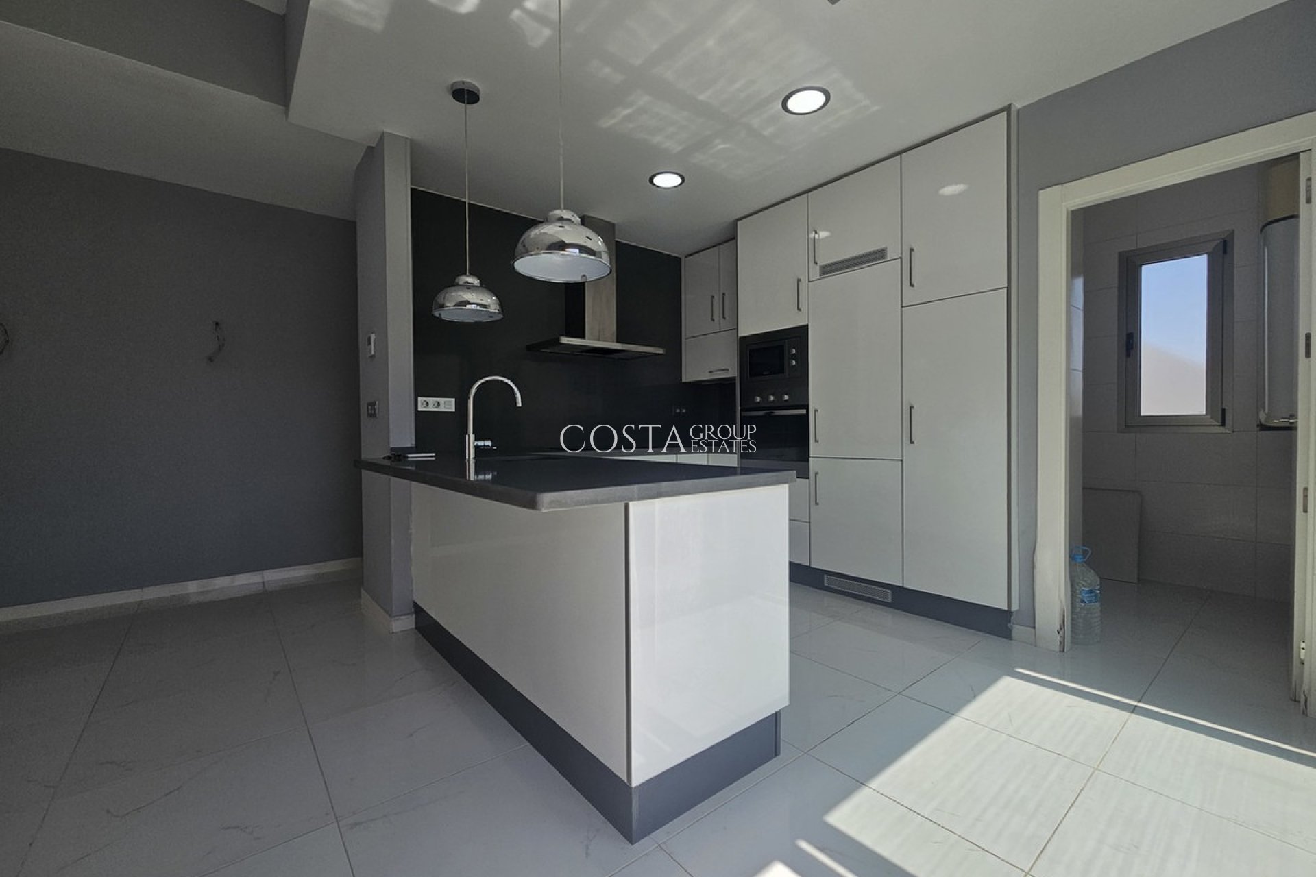 Resale - Villa -
Orihuela - Villamartin