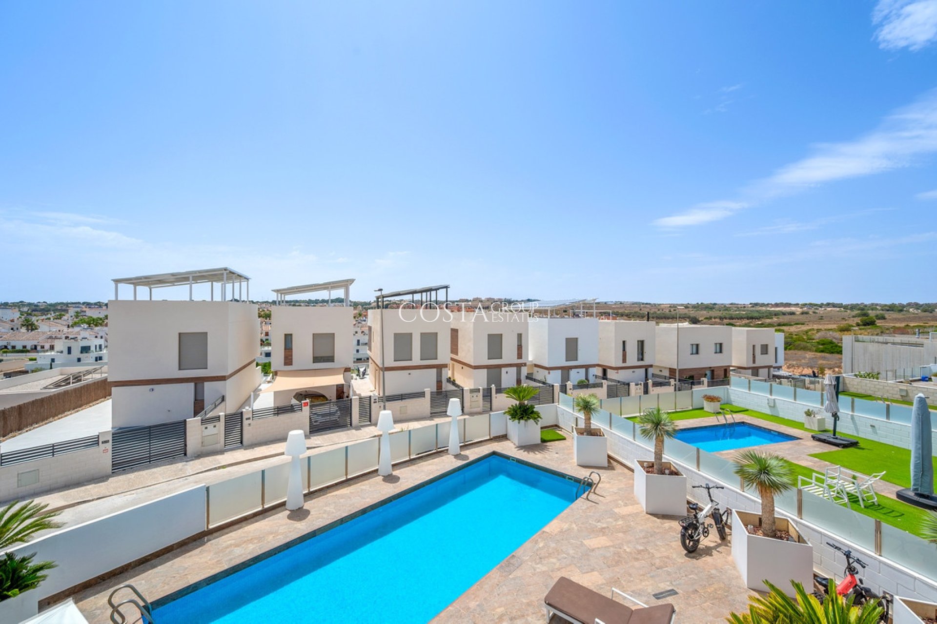 Resale - Villa -
Orihuela - Villamartin