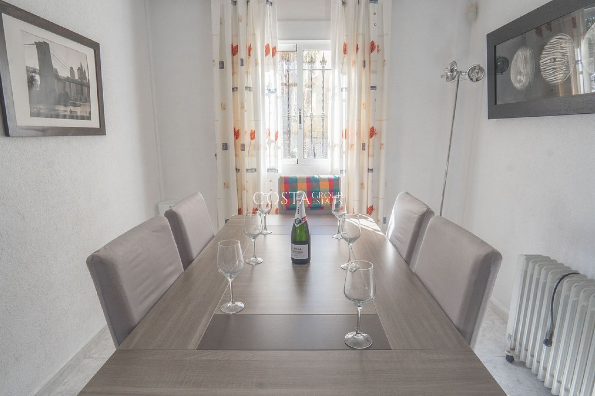 Resale - Villa -
Orihuela - Villamartin