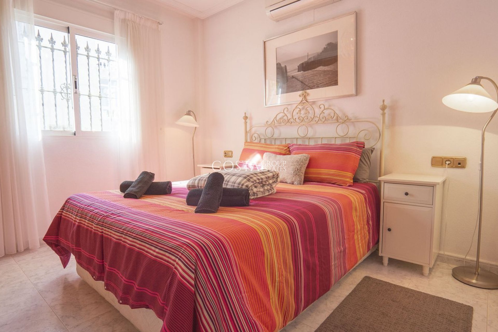 Resale - Villa -
Orihuela - Villamartin