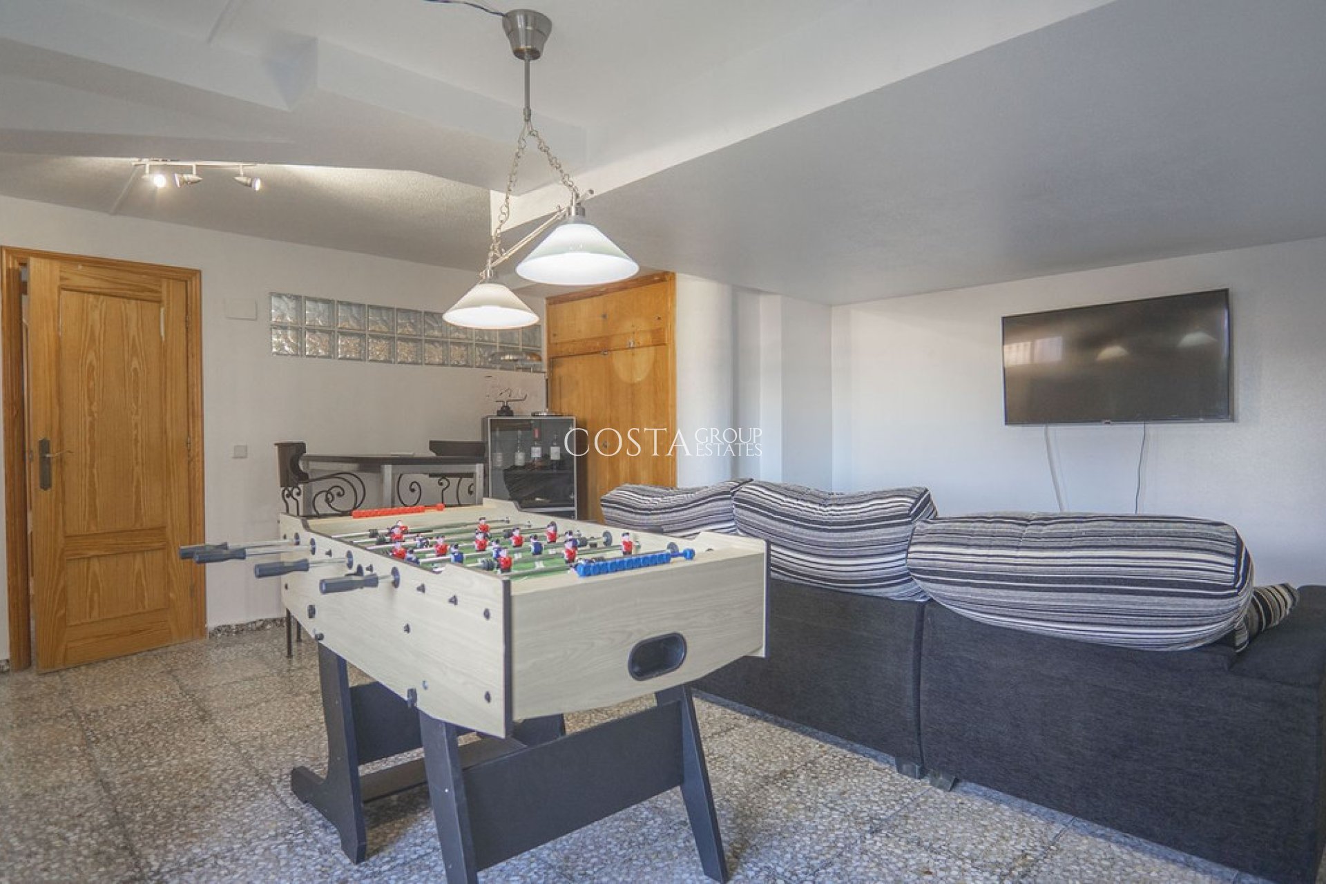Resale - Villa -
Orihuela - Villamartin