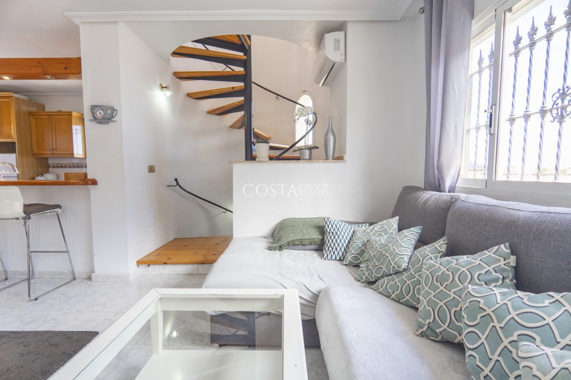 Resale - Villa -
Orihuela - Villamartin