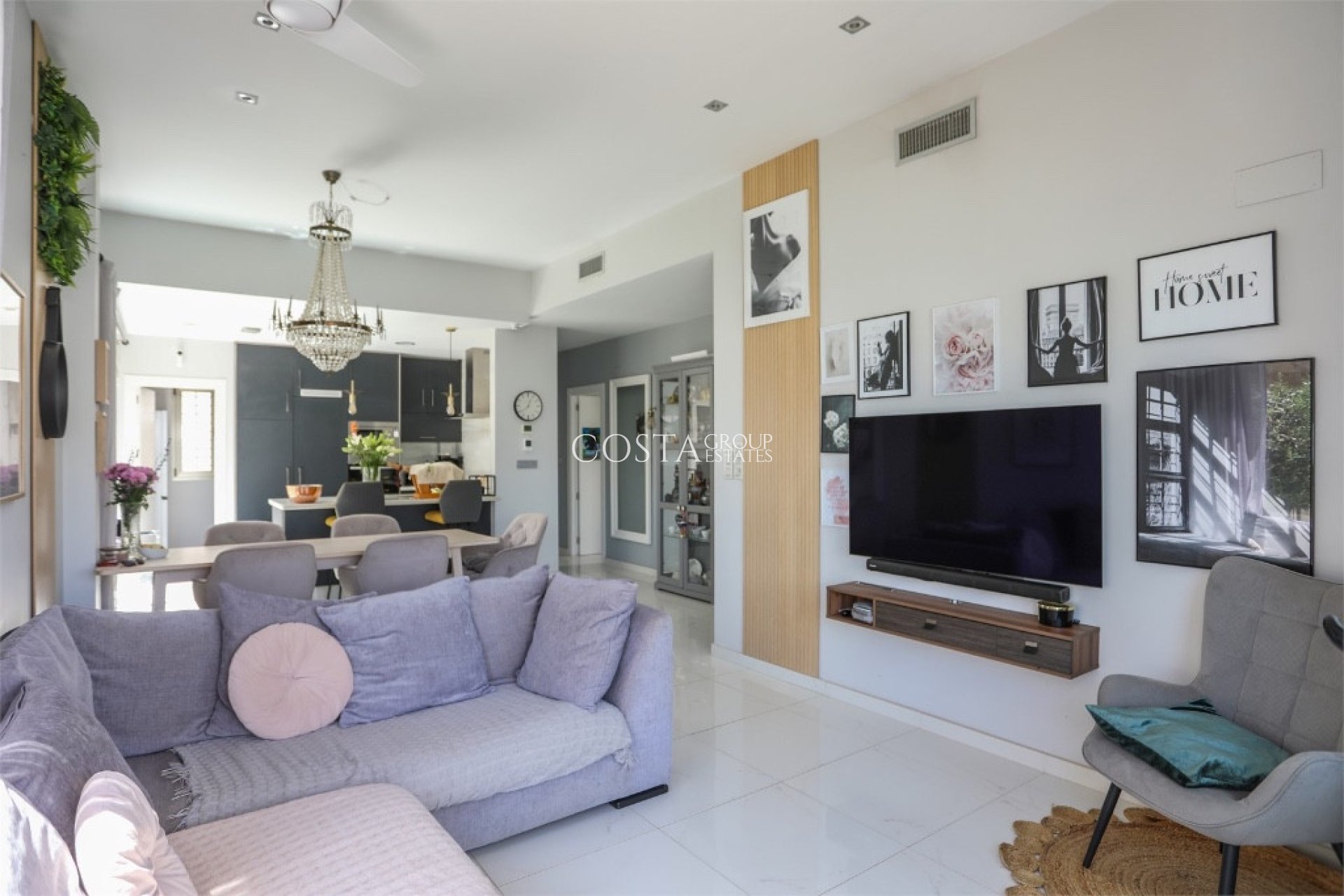 Resale - Villa -
Orihuela - Villamartin