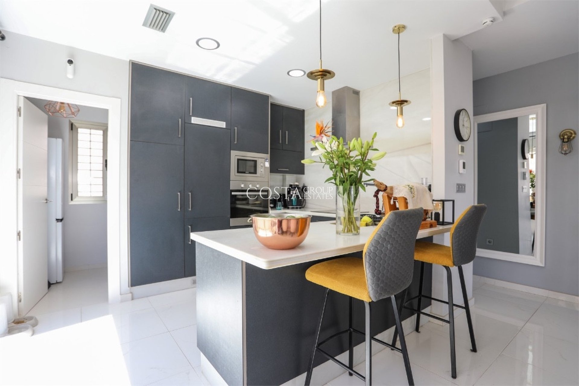 Resale - Villa -
Orihuela - Villamartin