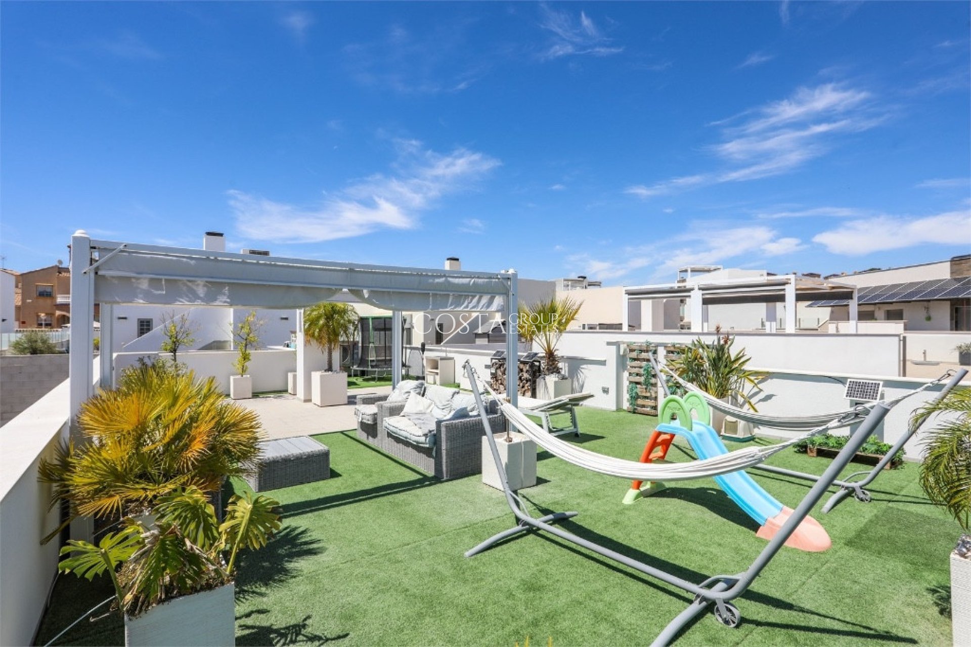 Resale - Villa -
Orihuela - Villamartin