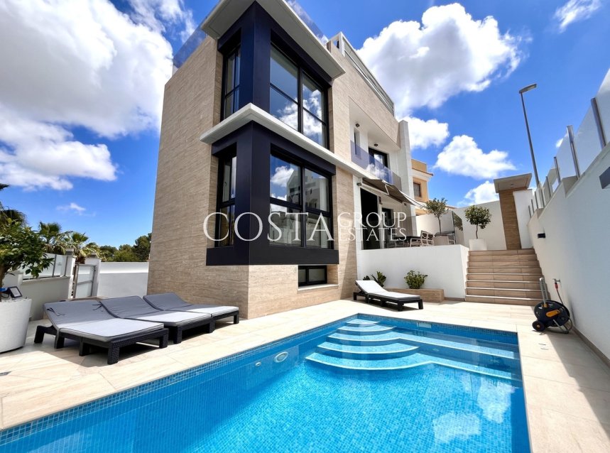 Resale - Villa -
Orihuela - Villamartin