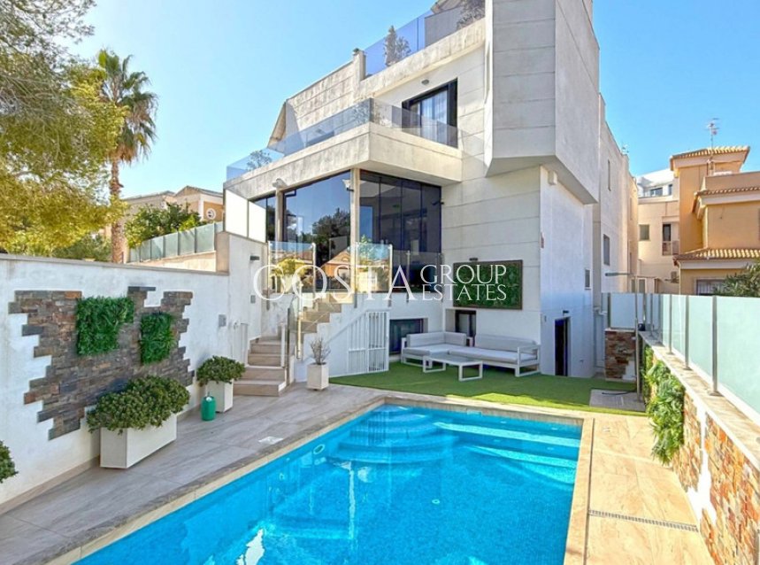 Resale - Villa -
Orihuela - Villamartin