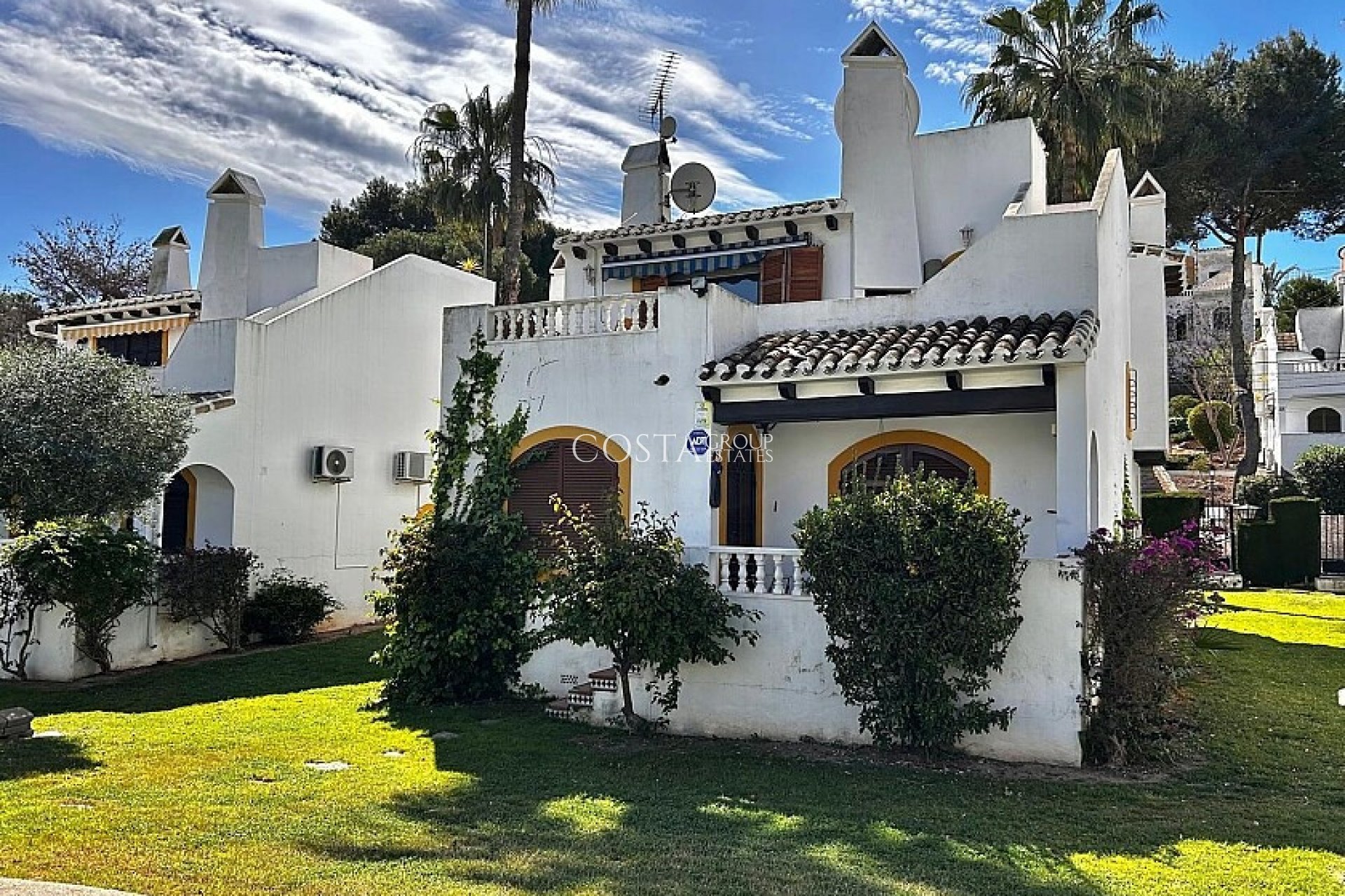 Resale - Villa -
Orihuela - Villamartin