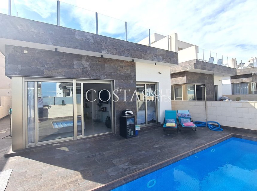 Resale - Villa -
Orihuela - Villamartin
