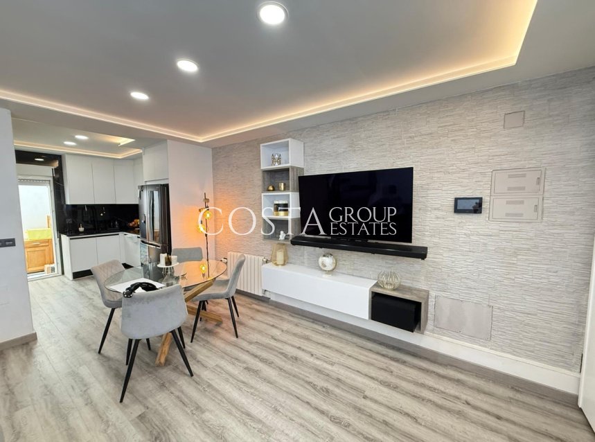 Resale - Villa -
Orihuela - Villamartin