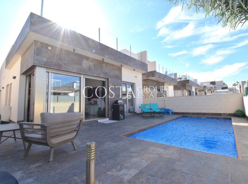 Resale - Villa -
Orihuela - Villamartin