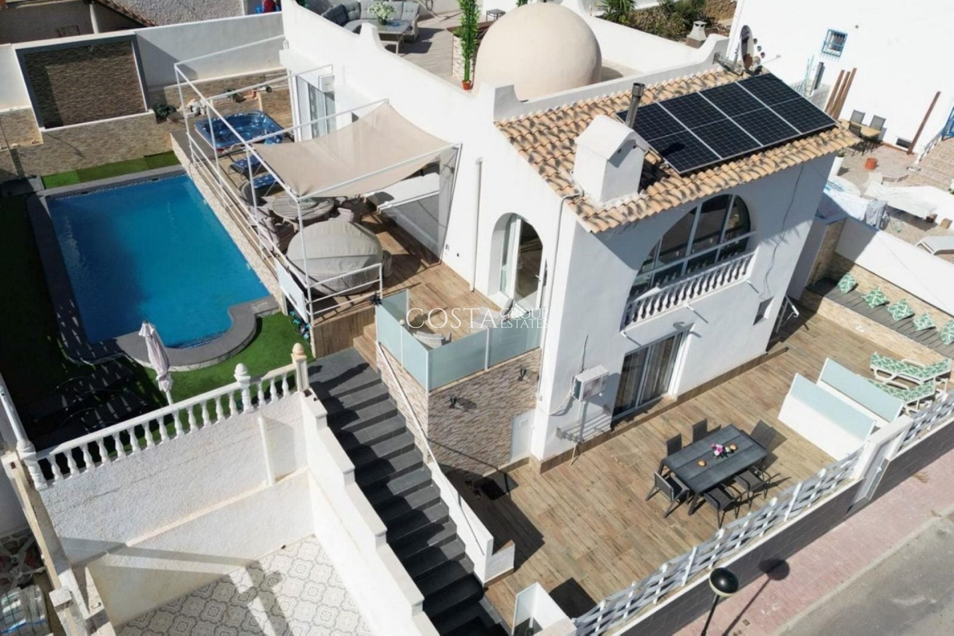 Resale - Villa -
Orihuela - Villamartin
