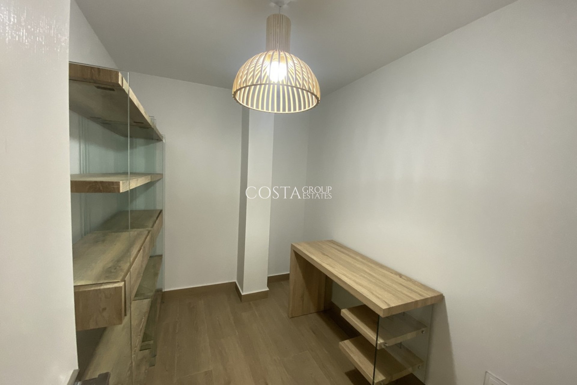 Resale - Villa -
Orihuela - Villamartin