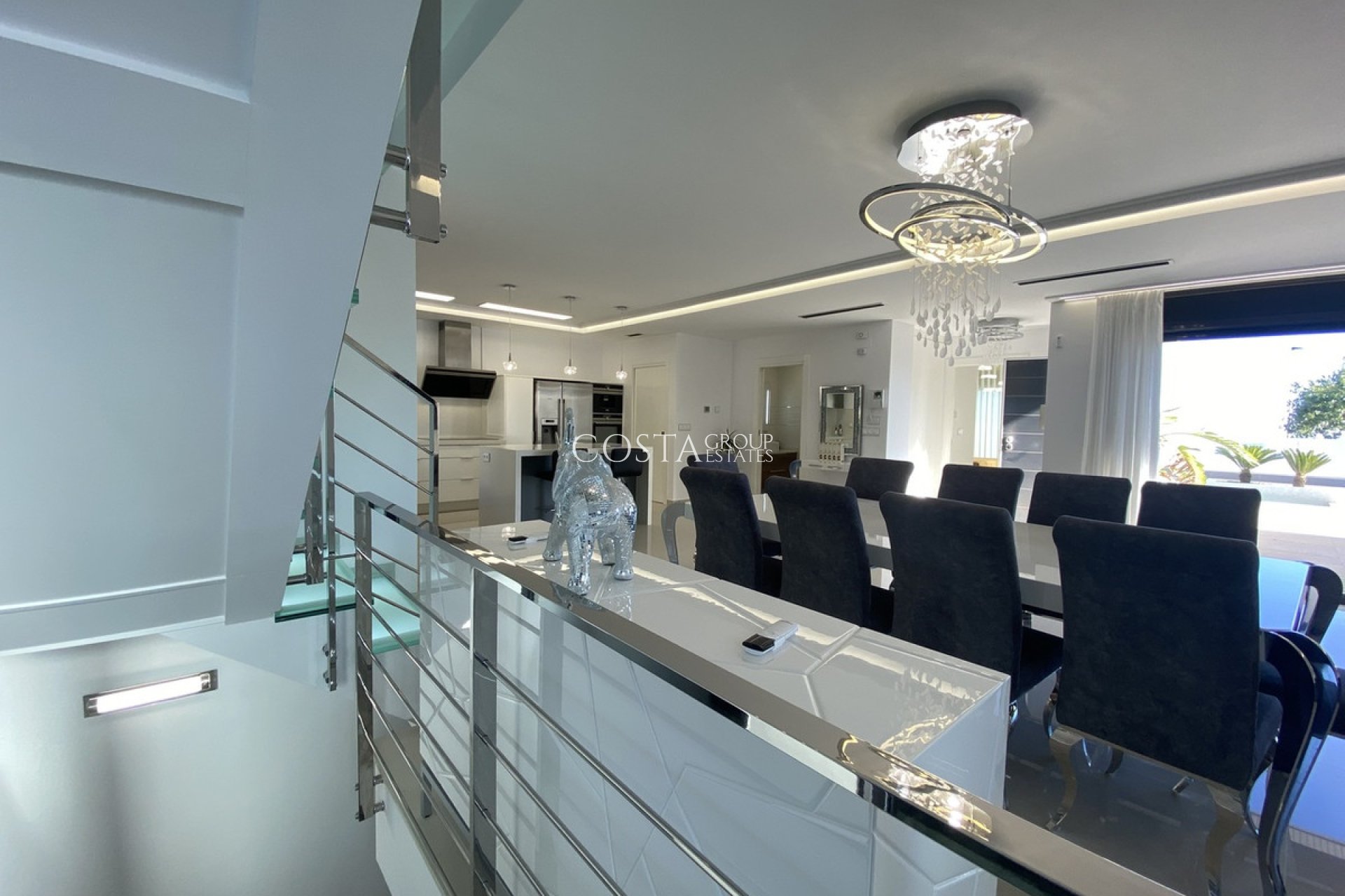 Resale - Villa -
Orihuela - Villamartin