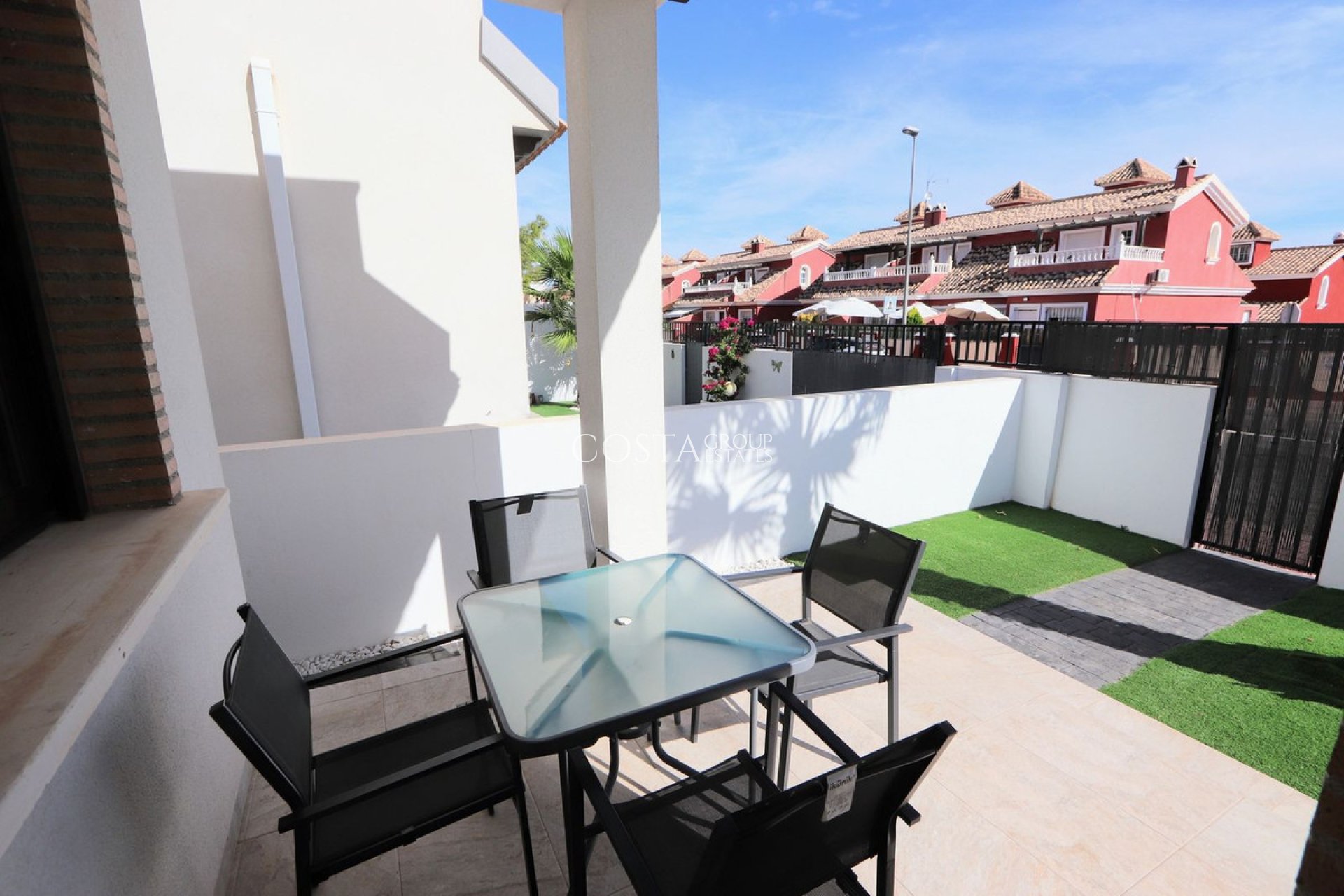 Resale - Villa -
Orihuela - Villamartin