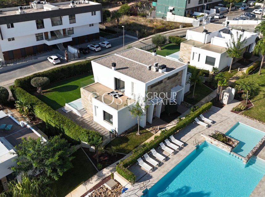 Resale - Villa -
Orihuela - Villamartin