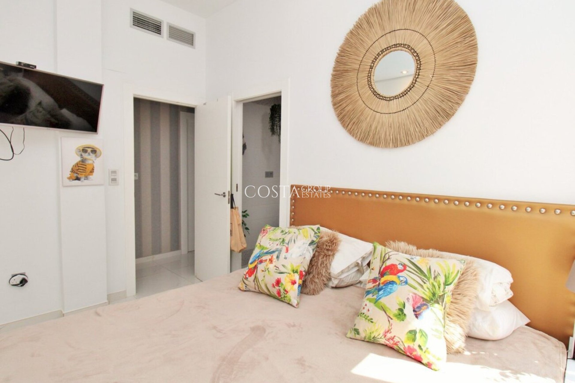 Resale - Villa -
Orihuela - Villamartin